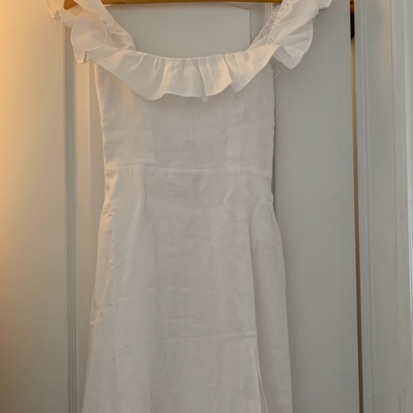 White Linen Reformation Dress - Picture 4 of 4
